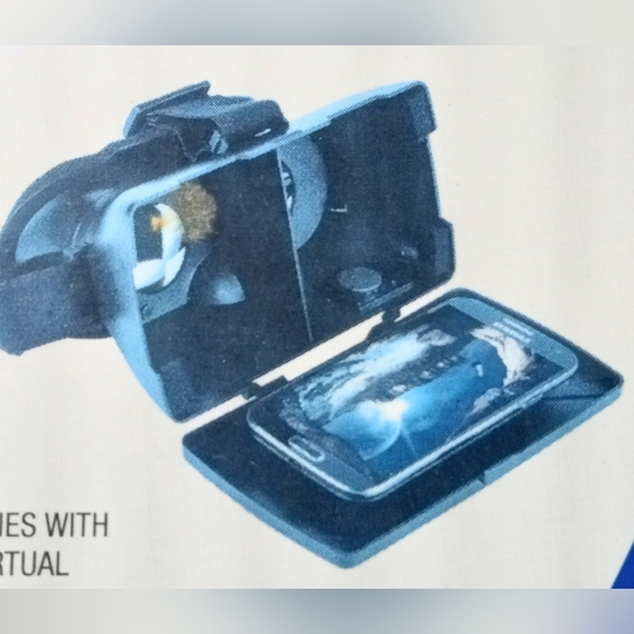 Vivitar Virtual Reality Headset - Picture 8 of 9